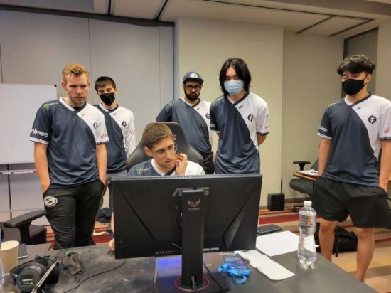 中山电竞粤超赛事开启家乡荣耀之路